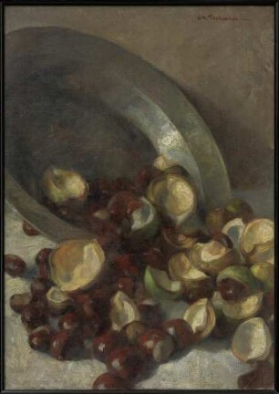 Zinnschüssel und Kastanien