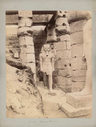Tempel von Luxor, Luxor (Theben-Ost): Ansicht, Erster Hof des Ramses II