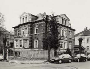 Mittweida, Villa : Mittweida, Villa, Poststraße 31/Ecke Schumannstraße, um 1900, Eckansicht