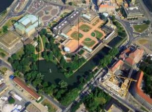 Semperoper und Zwinger in der Inneren Altstadt Dresden : Blickrichtung Osten