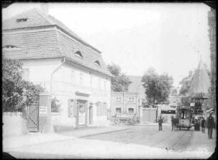 Blick in die Burgstraße (Ecke Fähr- und Seebener Straße). Linke Bildseite: Burgstraße 72 (Gasthof zum Mohr), Bildmitte: die alte Amtsschmiede in der Fährstraße