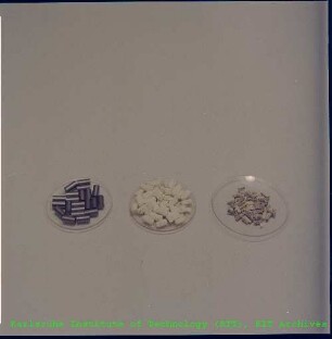 Uran-Pellets in verschiedenen Gebrauchsstadien