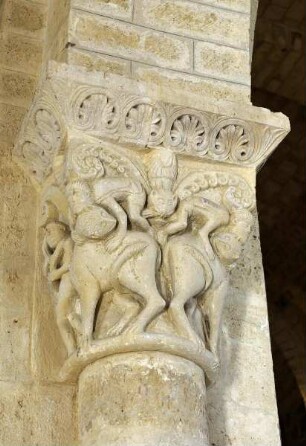 Romanische Kapitelle im Inneren — Kapitell 29: Löwenritt