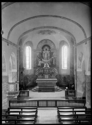 Würmersheim Pfarrkirche Ansicht Richtung Chor