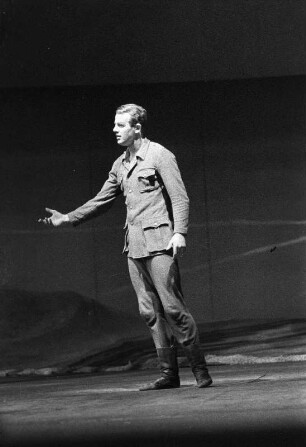 Szenenbilder aus "Neue Odyssee", Ballett in 5 Bildern von Albert Burkat mit Musik von Victor Bruns. Staatsoper Berlin, 01.03.1962