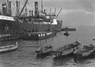 Beladen eines Schiffes