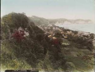 Küste mit Siedlung bei Yokohama
