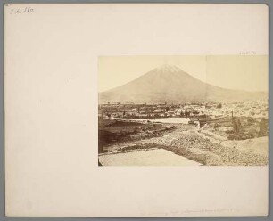 Panorama von Arequipa mit den Vulkanbergen Misti und Picchu Picchu