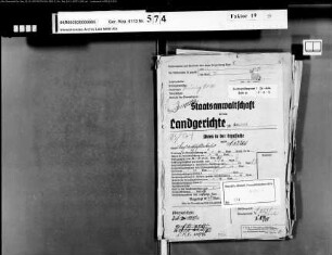 Beklagter: Kerres, Maria, geb. Bonnie; Zeuge: Palm, Wilhelm: Schwarzhandel