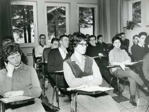 St. Andreasberg (Harz). Gewerkschafter während eines Seminars in der Schule der Gerwerkschaft Öffentliche Dienste, Transport und Verkehr