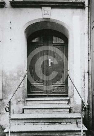 Portal und Haustür von Bürgerhaus Wilhelmstr. 15 in Elbing