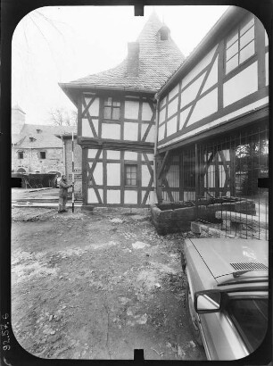 Beichlingen. Ehem. Schloß (Erweiterung E. 16. Jh. und 18. Jh.). Hofansicht