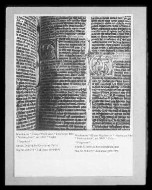 Lüneburger Bibel — Buchseite mit zwei Initialen — Initiale, darin die Kreuzigung Christi