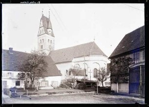 Pfarrkirche von Südosten und Turm von Südosten