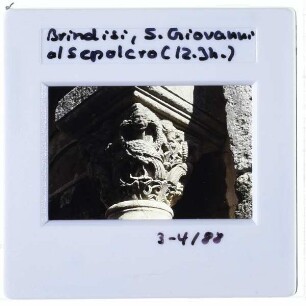 Brindisi, San Giovanni al Sepolcro : Detail Kapitell