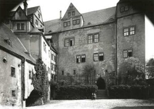 Schloss Rochsburg : Rochsburg. Schloss. Wirtschaftshof gegen den Durchgang zum Innenhof