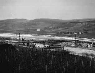 Staustufe Hohenfeld-Kitzingen/Main im Bau