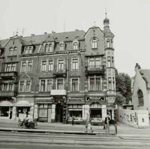 Dresden-Loschwitz. Wohn- und Geschäftshaus, Körnerplatz 7. Straßenfront