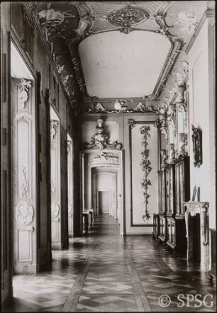 Berlin, Schloss Charlottenburg, Neuer Flügel, Bibliothek, R. 354, Blick in den Raum.