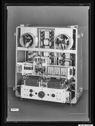 Fernsehimpulszentrale FS 6, Rückseite geöffnet, Foto 1959