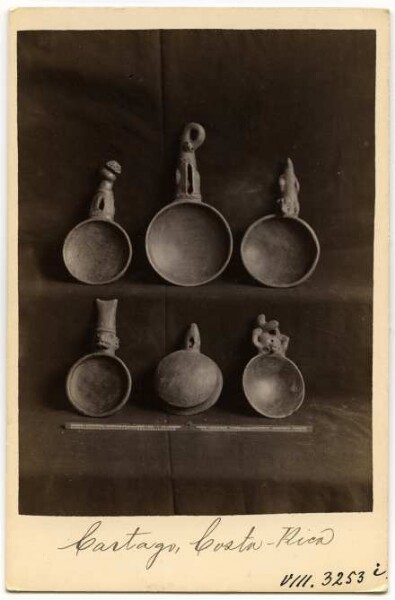 Six small clay bowls with handles from the Museo Nacional, San José (Costa Rica)