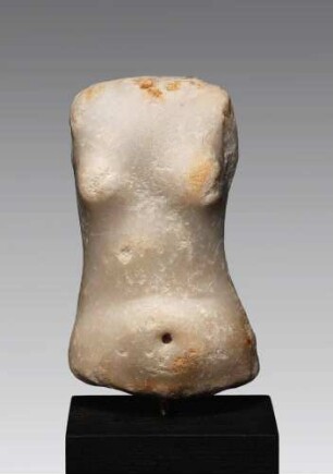 Torso der halb bekleideten Aphrodite