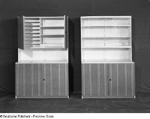 Schrank : Schulmöbel. Zwei Schränke (1972)