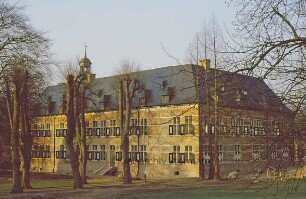 Schloß Reinbek: Gartenseite