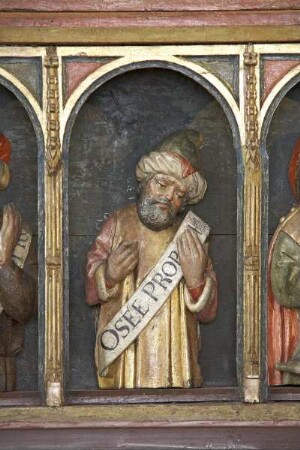 Hauptaltar, sog. Erzväteraltar — Acht Reliefbüsten von Propheten — Hosea