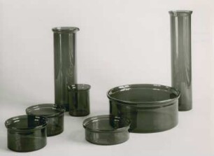 Krug "3012", Vase "1060", Becher "549" und Schalen "3505/20", "3505/12", "3505/10" von Heinz H. Engler