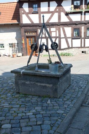 Brunnen; Grünberg, Lumdastraße K 41 o. Nr.