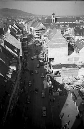 Freiburg i. Br.: Blick vom Martinstor zur Kaiserstraße