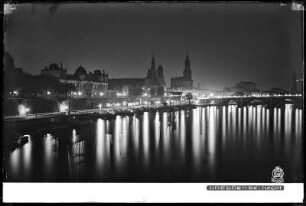 Dresden, Brühlsche Terrasse bei Nacht