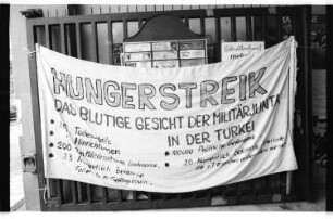 Kleinbildnegativ: Hungerstreik, 1981