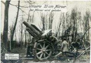 Deutsche Soldaten laden einen Mörser