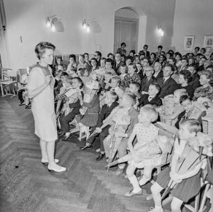 Schulanfänger : Bautzen. Sorbische Oberschule. Feierstunde zum Schulanfang