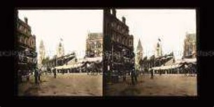 Straße und Tribüne am Westminster Abbey, London