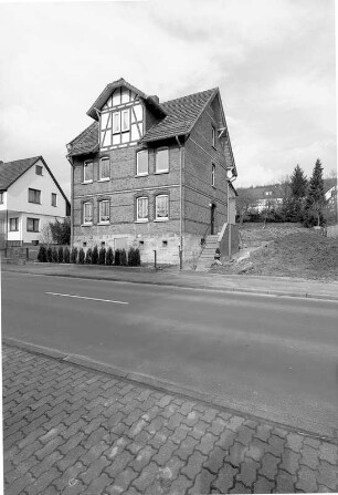 Wohnhaus; Fuldatal, Kasseler Straße 32