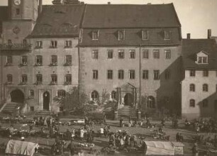 Roßwein, Markt : Roßwein. Rathaus und Siegelhaus der Tuchmacher. Marktfront