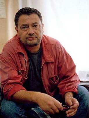 Lutz Dammbeck