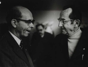 Bruno Apitz und Alexander Abusch : VII. Schriftstellerkongress der DDR vom 14.11.-16.11.1973 in Berlin