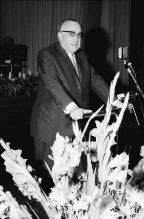Bad Krozingen: Kurhaus; 50 Jahre Bürgermeister Hellmann; Ansprache Minister Seifriz