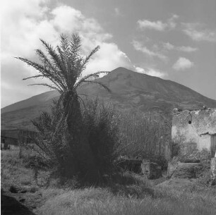 Stromboli, Blick vom Ort zum Vulkan