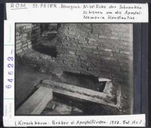 Rom, St. Peter: Alt-St. Peter: Nordwestecke der Schrankenschienen um die Apostelmemoria Konstantins