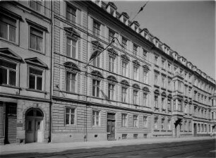 Dresden-Neustadt, Hoyerswerdaer Straße 33/35. Wohn- und Geschäftshäuser (1874 bzw. 1877). Straßenansicht