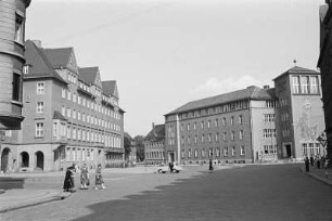 Postplatz in Bautzen : Póštowe naměsto w Budyšinje : Bautzen / Budyšin