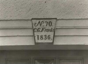 Belgern, Ritterstraße 16. Wohnhaus (1836), Portalschlussstein
