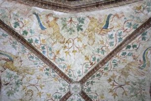 Gewölbebilder mit Drolerien, Ranken- und Laubwerk — Flötende Fabelwesen, Ranken- und Laubwerk — Südliche Gewölbekappe