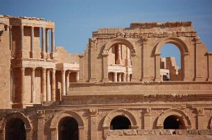 Libyen - römische Ausgrabungen : Außenansicht des römischen Theaters in der einstigen Handelsstadt Sabrata am Mittelmeer, 100 km westlich der libyschen Hauptstadt Tripolis, aufgenommen 2006