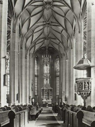 Annaberg-Buchholz, Stadtkirche Sankt Annen, Inneres, Mittelschiff nach Osten